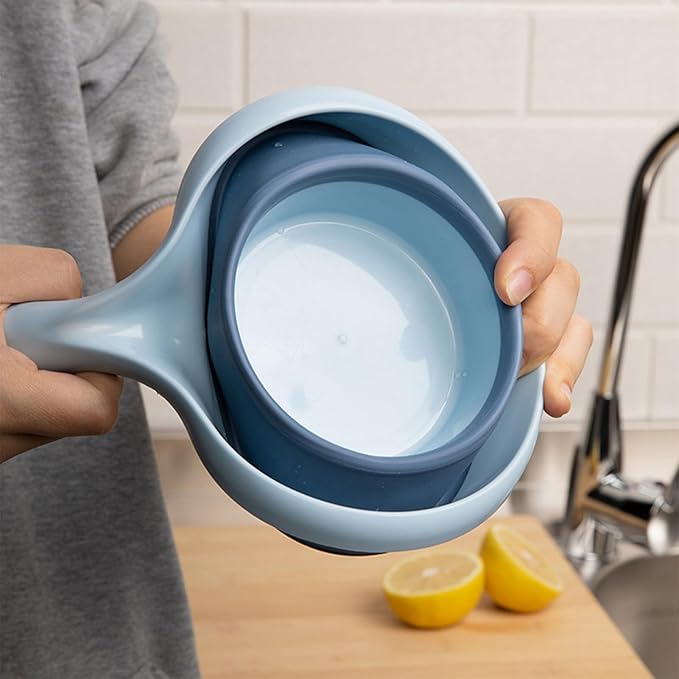 Folding Water Ladle, Collapsible Water Scoop Portable Water Pourer Dipper Spoon for Kitchen Ladles Bathroom Washing Water Scoop(Sky Blue)
