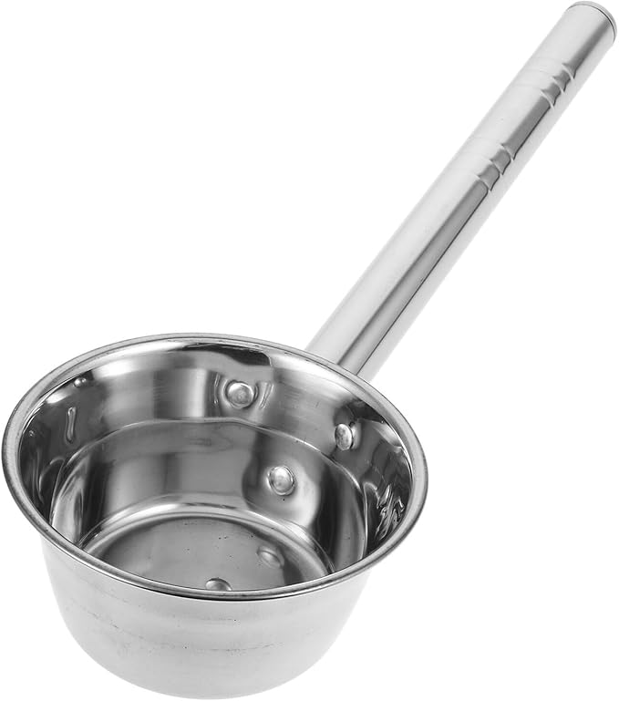 Water Dipper, Long Handle Water Ladle Stainless Steel Garden Watering Scoop Hair Washing Spoon Shampoo Ladle Cup Bath Rinse Cup for Kitchen Bathroom