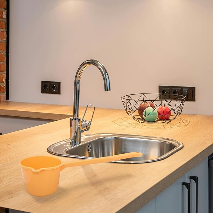 Water Ladle with Long Handle Lightweight Plastic Water Scoop for Bathing Plant Watering Kitchen Bathroom Ladle Convenient Daily Use Storage Design